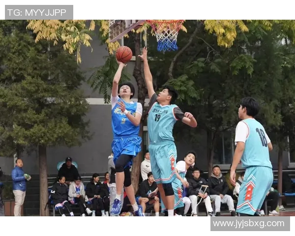 全方位晋级 献礼十周岁生日 第十届北京晚报百队杯青少年篮球赛开幕